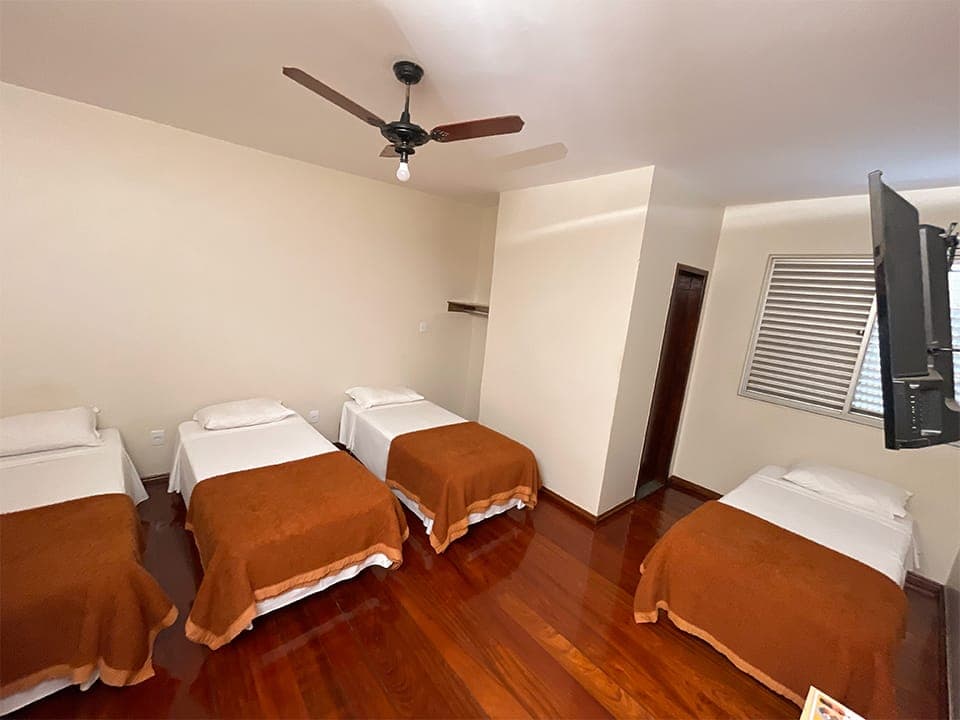 Apartamento Quádruplo do Hotel Família Pires — foto 1 de 7