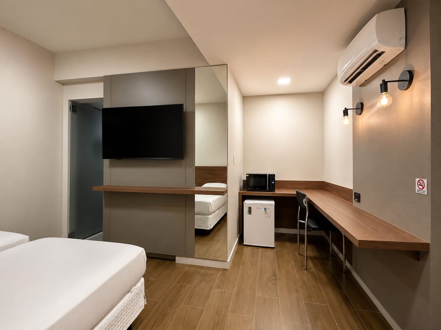 Quarto Luxo Deluxe Twin do Premium Executive Hotel — foto 2 de 2