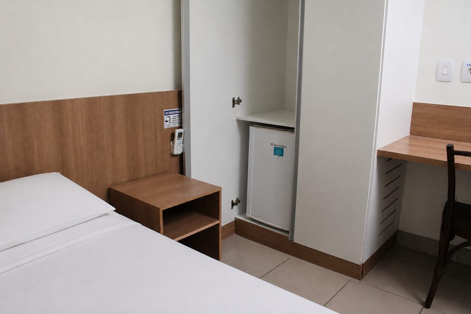 Quarto Standard Single do Premium Executive Hotel — foto 2 de 3