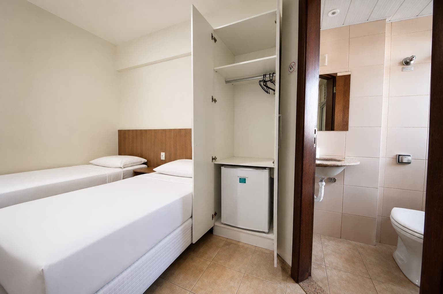 Quarto Standard Twin do Premium Executive Hotel — foto 2 de 2